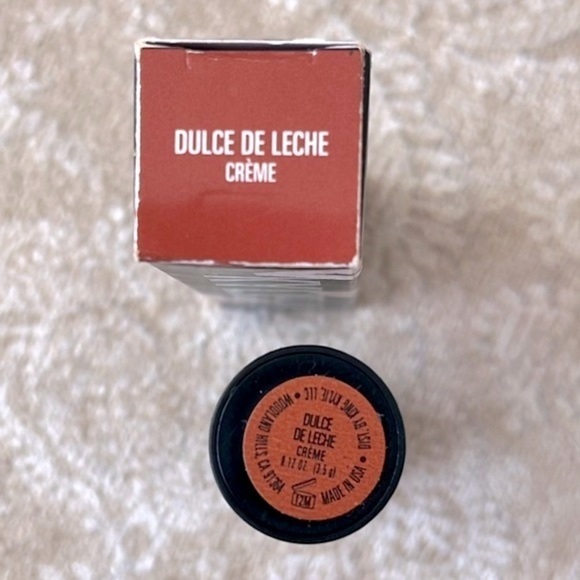 Brand New Kylie Jenner Lipstick DULCE DE LECHE Crème Satin Sheen Moisturizing - Picture 3 of 9